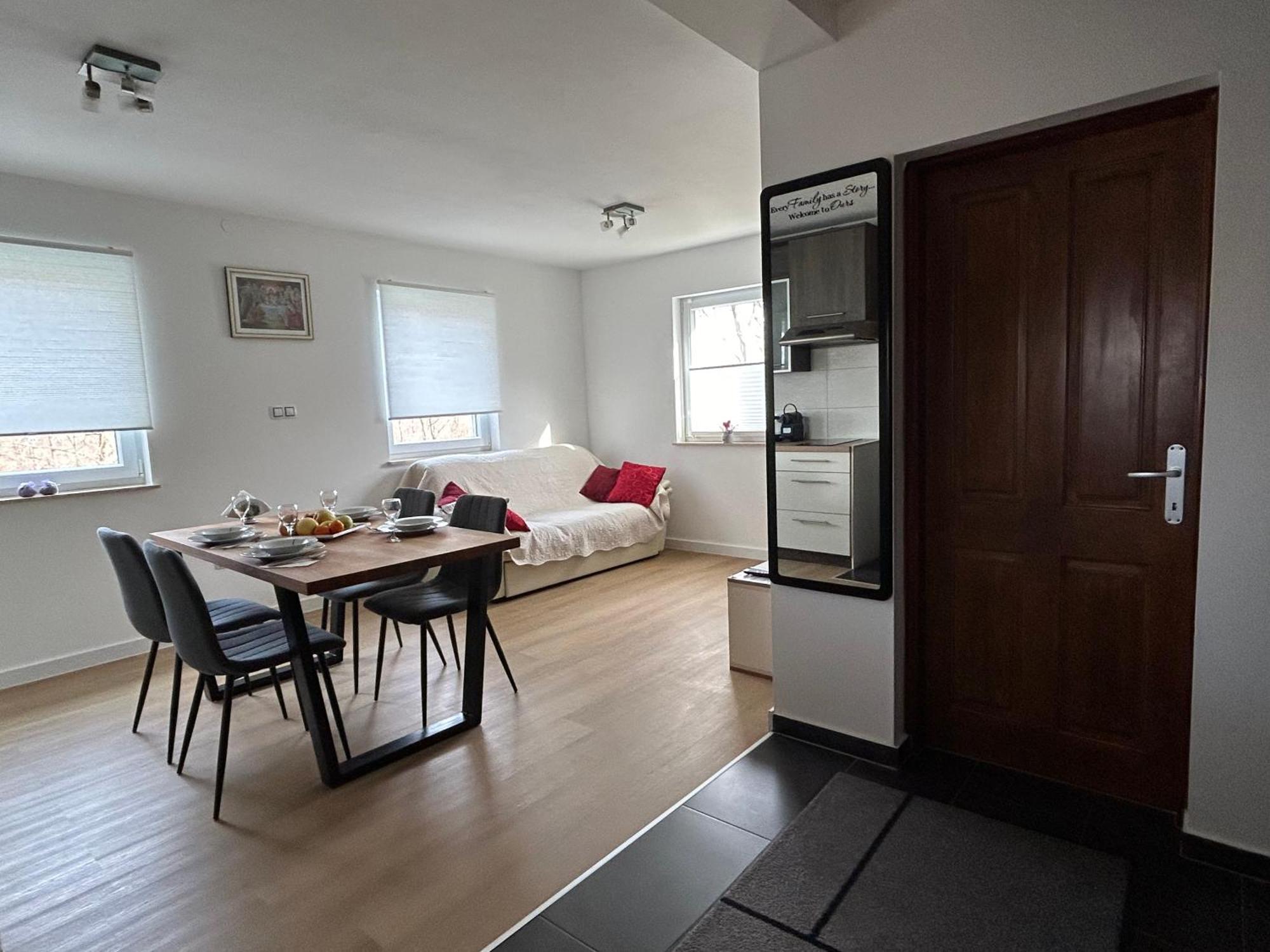 D.I.M. Holiday House Селиште-Дрежничко Экстерьер фото